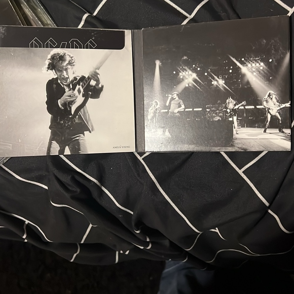 AC/DC Back In Black - Picture 2 of 4